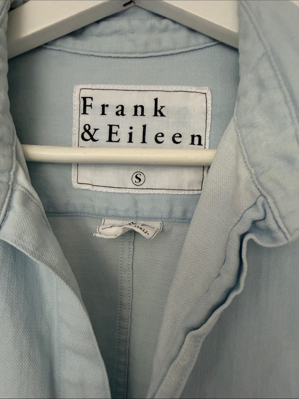 Frank & Eileen Pale Blue Casual Button-Up Shirt - Picture 2 of 6